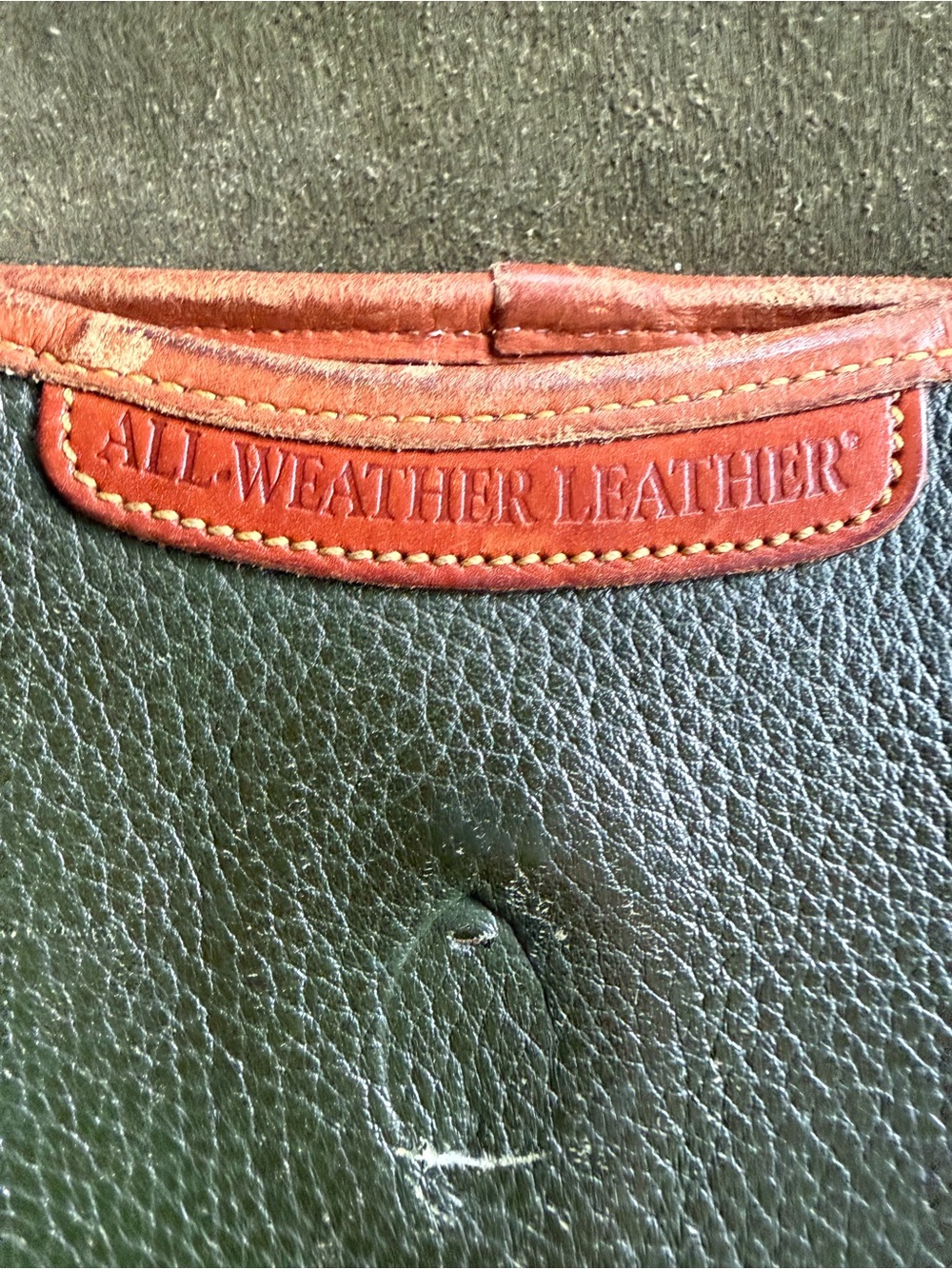 Dooney & Bourke USA Vintage All Weather Leather Crossbody Shoulder Bag - Picture 3 of 8